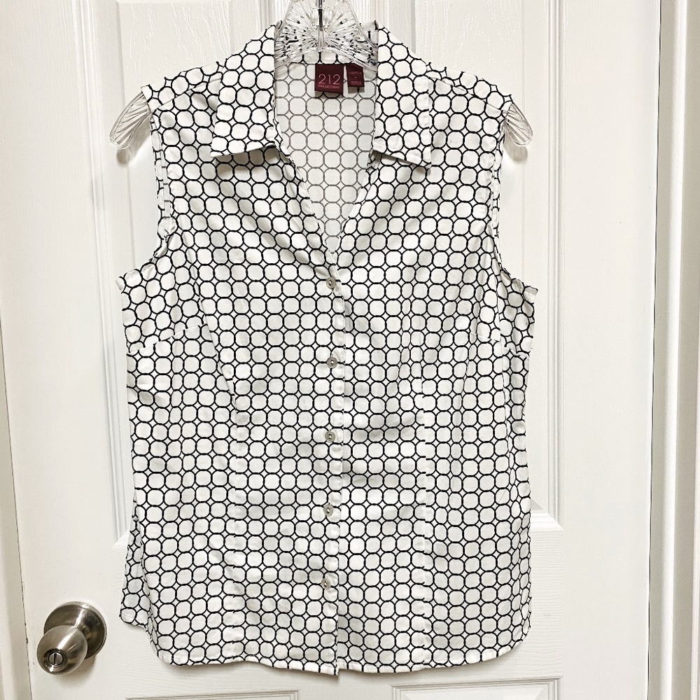 Women's Sleeveless Top by 212 Collection Size Medium